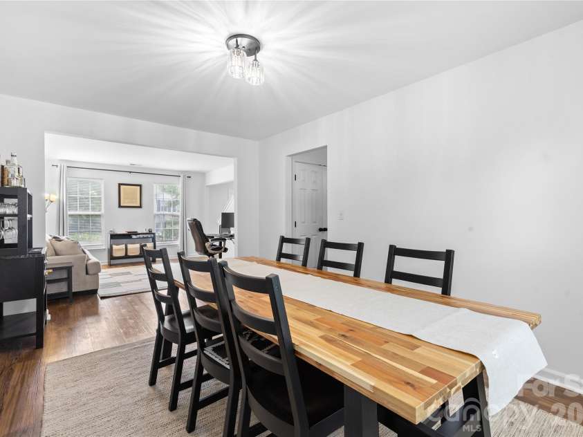 9746 Holly Park Drive, Charlotte, NC 28214.  MLS# CAR4369650, YatesRealty ID 17848. 