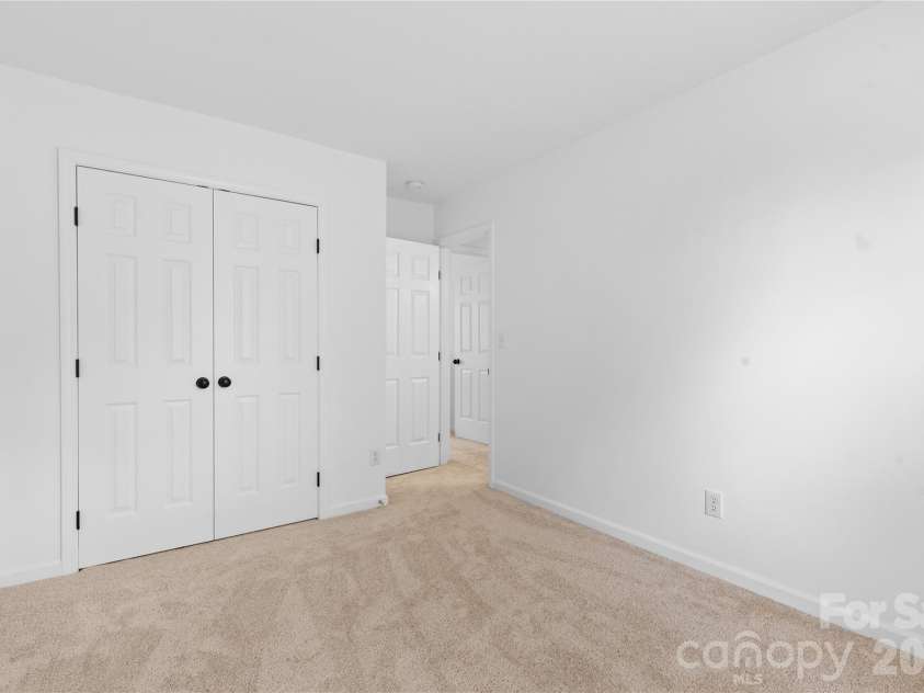 9746 Holly Park Drive, Charlotte, NC 28214.  MLS# CAR4369650, YatesRealty ID 17848. 