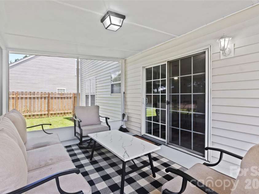 9746 Holly Park Drive, Charlotte, NC 28214.  MLS# CAR4369650, YatesRealty ID 17848. 