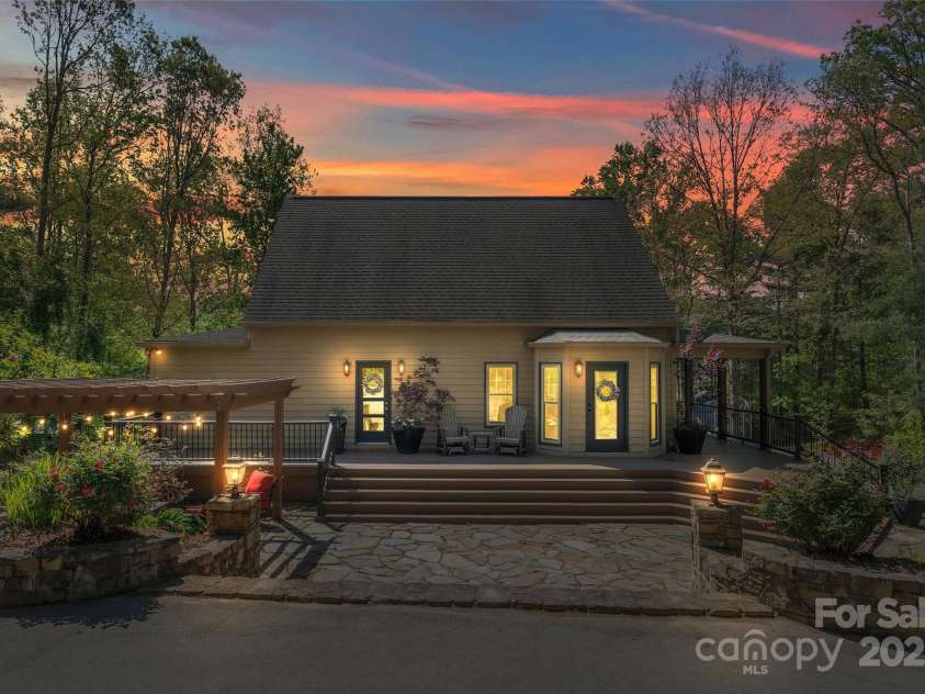 34 Legacy Mountain Trail, Fletcher, NC 28732.  MLS# CAR4244122, YatesRealty ID 17849. 