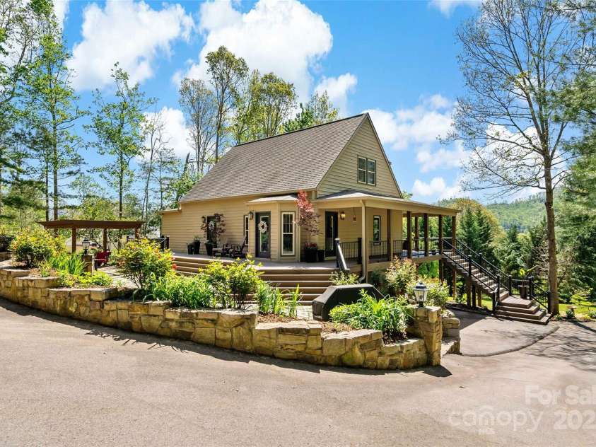 34 Legacy Mountain Trail, Fletcher, NC 28732.  MLS# CAR4244122, YatesRealty ID 17849. 