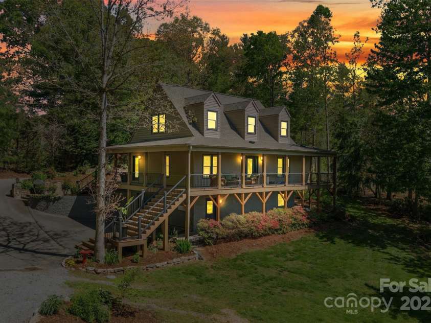 34 Legacy Mountain Trail, Fletcher, NC 28732.  MLS# CAR4244122, YatesRealty ID 17849. 