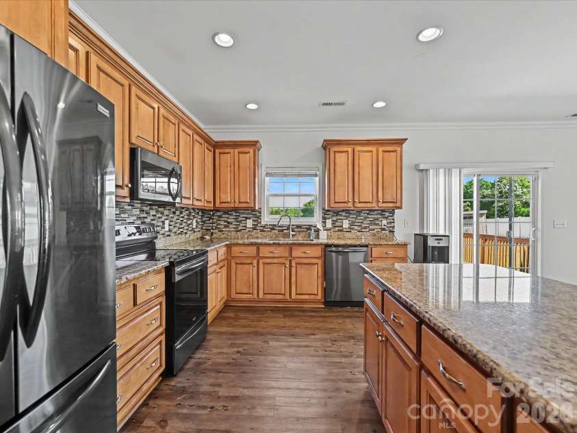 5009 Dwight Starnes Road, Waxhaw, NC 28173.  MLS# CAR4375576, YatesRealty ID 17850. 