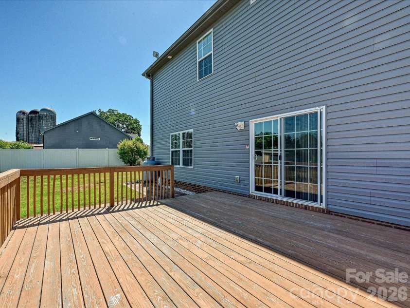 5009 Dwight Starnes Road, Waxhaw, NC 28173.  MLS# CAR4375576, YatesRealty ID 17850. 