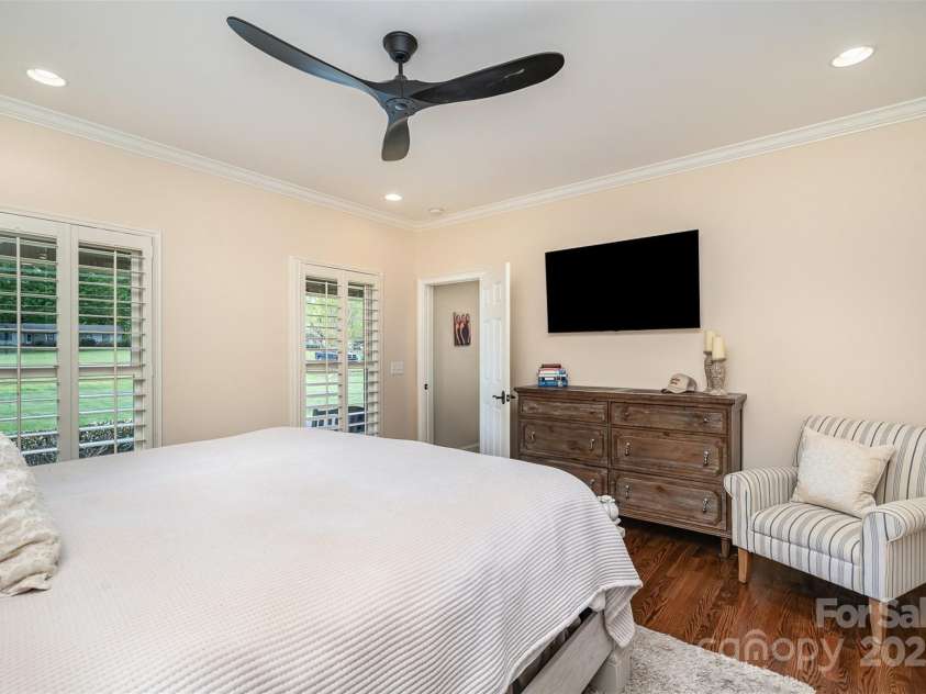 6419 Gilead Road, Huntersville, NC 28078.  MLS# CAR4245845, YatesRealty ID 17850. 