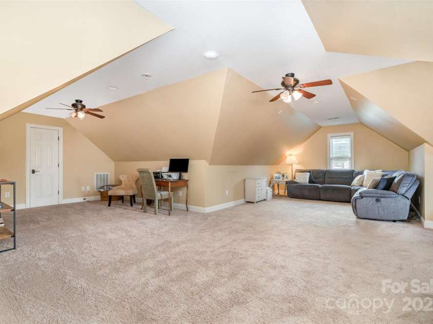 6419 Gilead Road, Huntersville, NC 28078.  MLS# CAR4245845, YatesRealty ID 17850. 