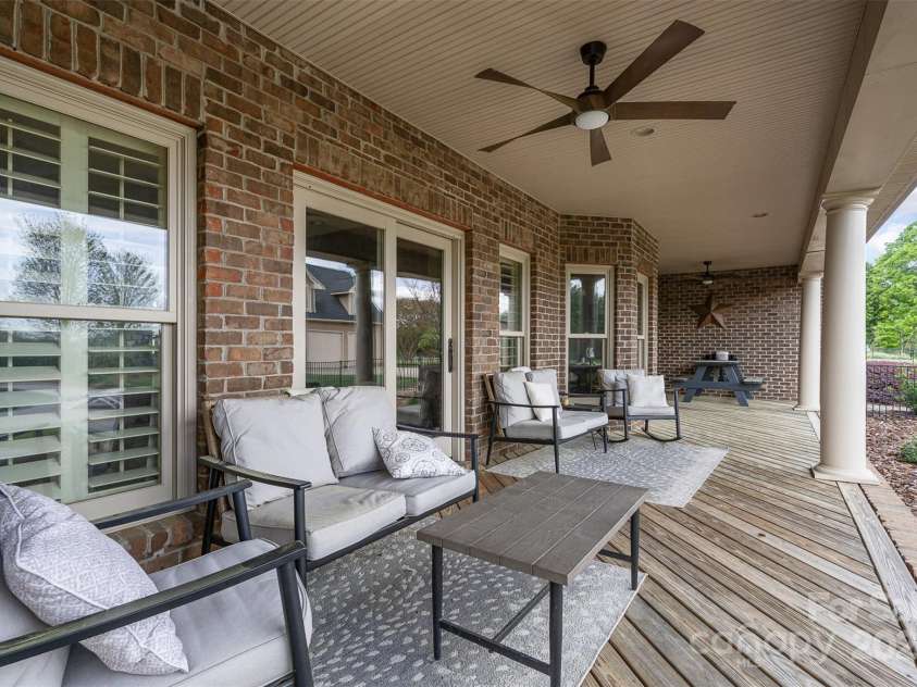 6419 Gilead Road, Huntersville, NC 28078.  MLS# CAR4245845, YatesRealty ID 17850. 