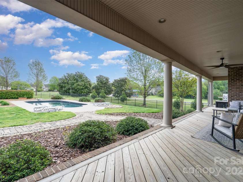 6419 Gilead Road, Huntersville, NC 28078.  MLS# CAR4245845, YatesRealty ID 17850. 
