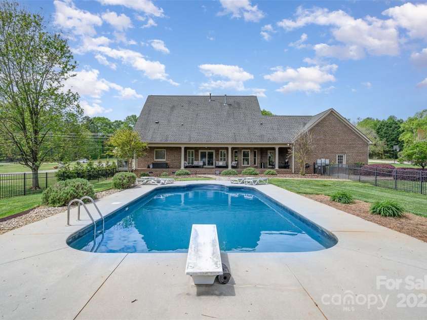 6419 Gilead Road, Huntersville, NC 28078.  MLS# CAR4245845, YatesRealty ID 17850. 