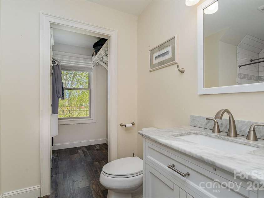6419 Gilead Road, Huntersville, NC 28078.  MLS# CAR4245845, YatesRealty ID 17850. 