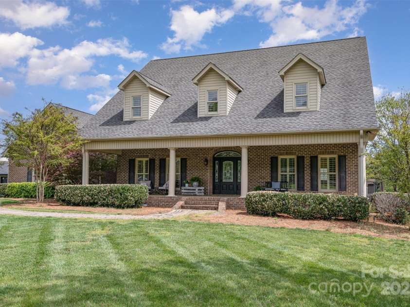 6419 Gilead Road, Huntersville, NC 28078.  MLS# CAR4245845, YatesRealty ID 17850. 