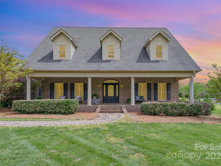6419 Gilead Road, Huntersville, NC 28078.  MLS# CAR4245845, YatesRealty ID 17850. 