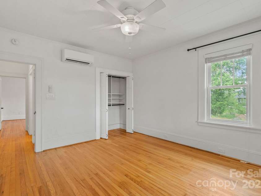 30 Joyner Avenue, Asheville, NC 28806.  MLS# CAR4256077, YatesRealty ID 17851. Bedroom 2