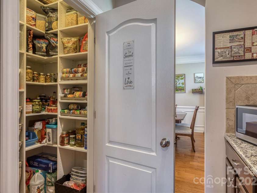 139 Autumn Grove Lane, Mooresville, NC 28115.  MLS# CAR4245679, YatesRealty ID 17852. 