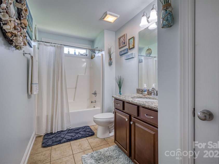 139 Autumn Grove Lane, Mooresville, NC 28115.  MLS# CAR4245679, YatesRealty ID 17852. 