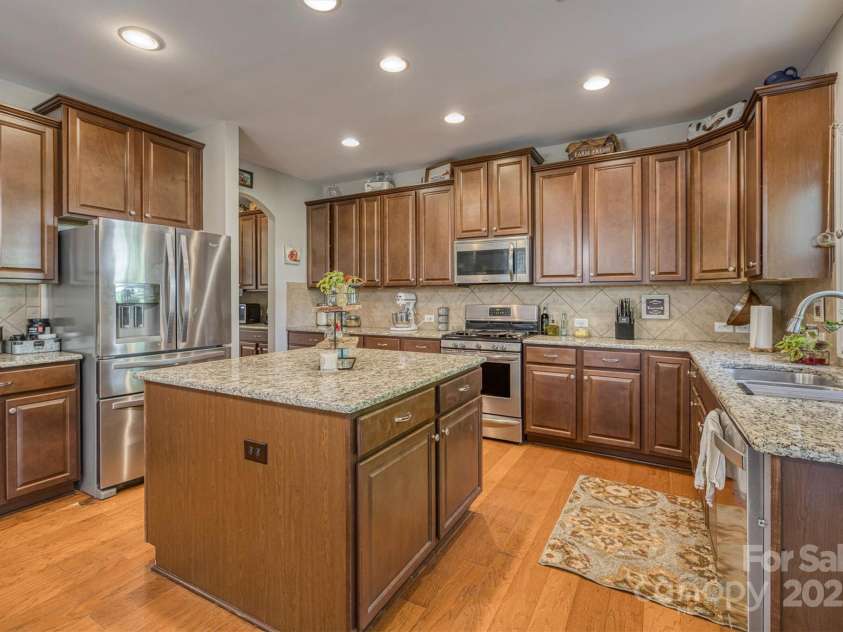 139 Autumn Grove Lane, Mooresville, NC 28115.  MLS# CAR4245679, YatesRealty ID 17852. 