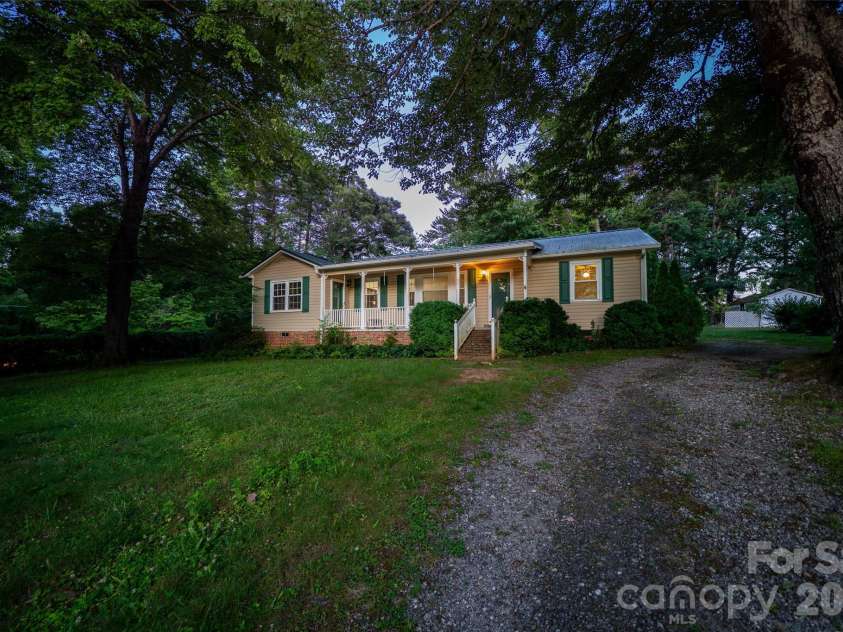 52 Miller Street, Columbus, NC 28722.  MLS# CAR4316824, YatesRealty ID 17852. 
