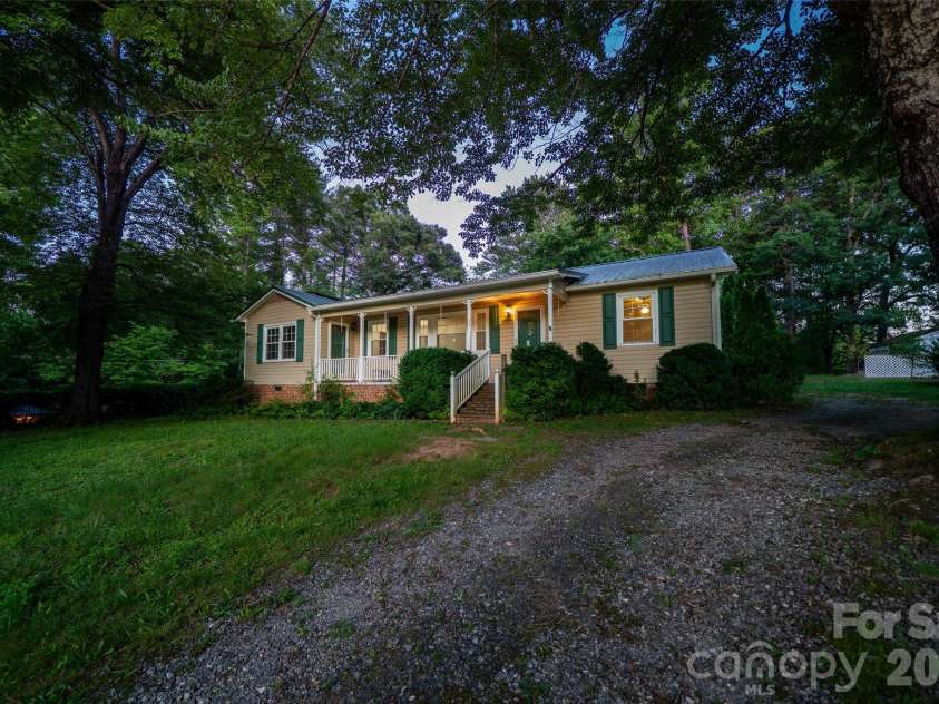 52 Miller Street, Columbus, NC 28722.  MLS# CAR4316824, YatesRealty ID 17852. 