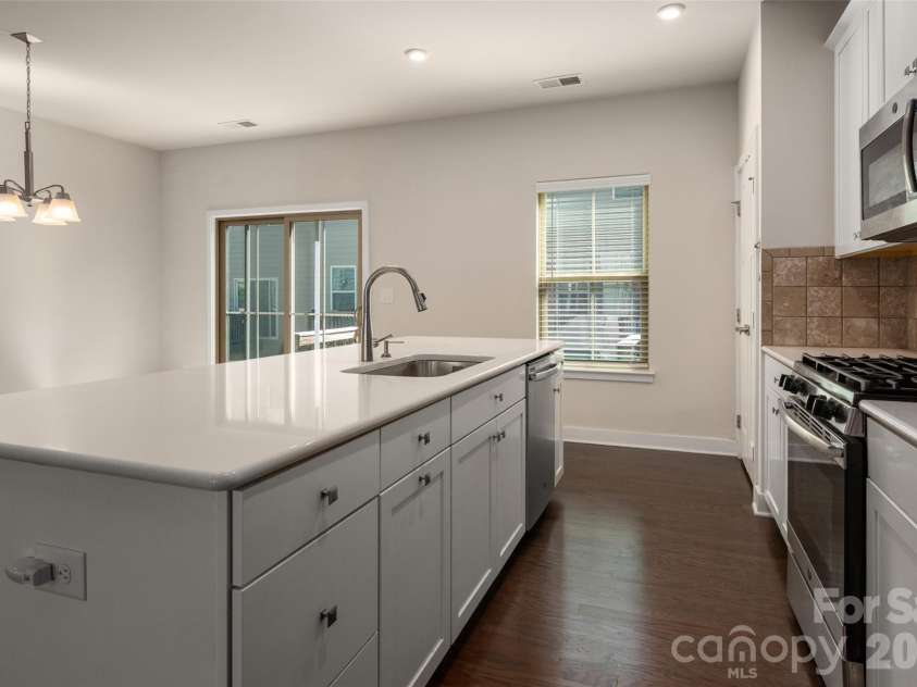 2025 Birchside Drive, Charlotte, NC 28205.  MLS# CAR4401208, YatesRealty ID 17854. 