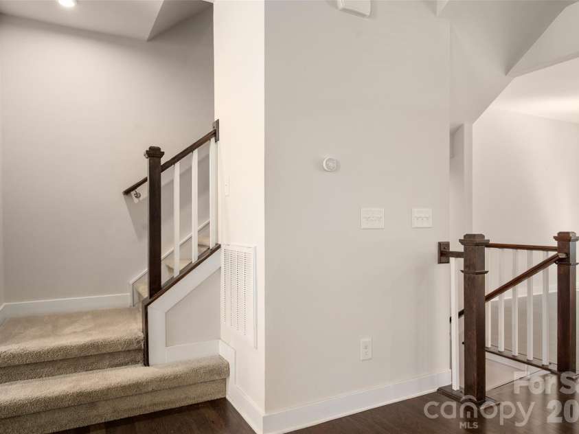 2025 Birchside Drive, Charlotte, NC 28205.  MLS# CAR4401208, YatesRealty ID 17854. 
