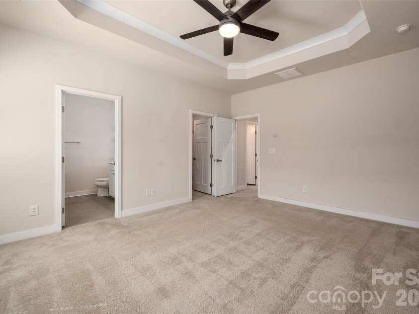 2025 Birchside Drive, Charlotte, NC 28205.  MLS# CAR4401208, YatesRealty ID 17854. 