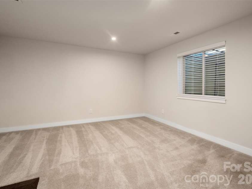 2025 Birchside Drive, Charlotte, NC 28205.  MLS# CAR4401208, YatesRealty ID 17854. 