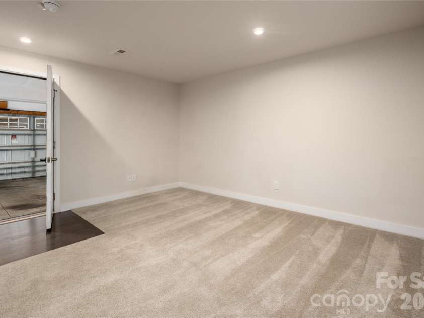 2025 Birchside Drive, Charlotte, NC 28205.  MLS# CAR4401208, YatesRealty ID 17854. 