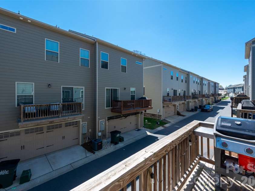 2025 Birchside Drive, Charlotte, NC 28205.  MLS# CAR4401208, YatesRealty ID 17854. 