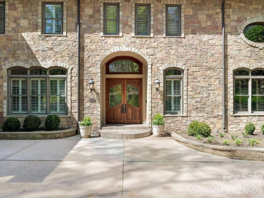 9505 Greyson Ridge Drive, Charlotte, NC 28277.  MLS# CAR4355781, YatesRealty ID 17855. Front Entry 