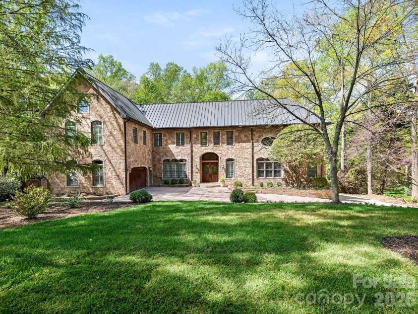 9505 Greyson Ridge Drive, Charlotte, NC 28277.  MLS# CAR4355781, YatesRealty ID 17855. Front Exterior 