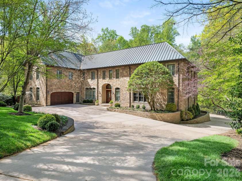 9505 Greyson Ridge Drive, Charlotte, NC 28277.  MLS# CAR4355781, YatesRealty ID 17855. Front Exterior 