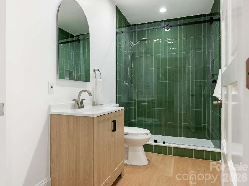 9505 Greyson Ridge Drive, Charlotte, NC 28277.  MLS# CAR4355781, YatesRealty ID 17855. Full Bath 