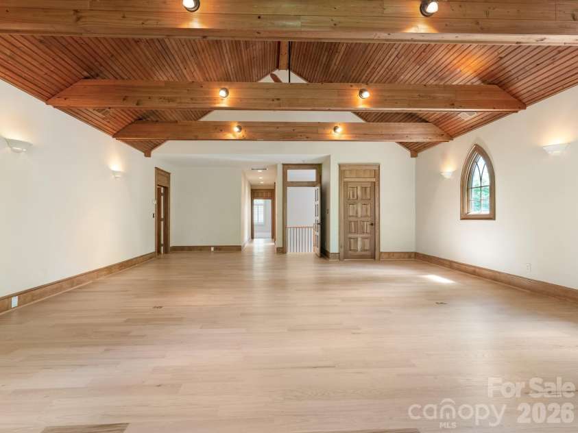 9505 Greyson Ridge Drive, Charlotte, NC 28277.  MLS# CAR4355781, YatesRealty ID 17855. Game Room 