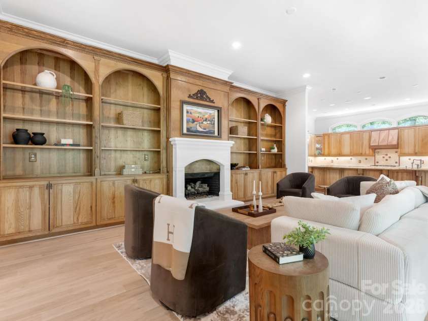 9505 Greyson Ridge Drive, Charlotte, NC 28277.  MLS# CAR4355781, YatesRealty ID 17855. Great Room 