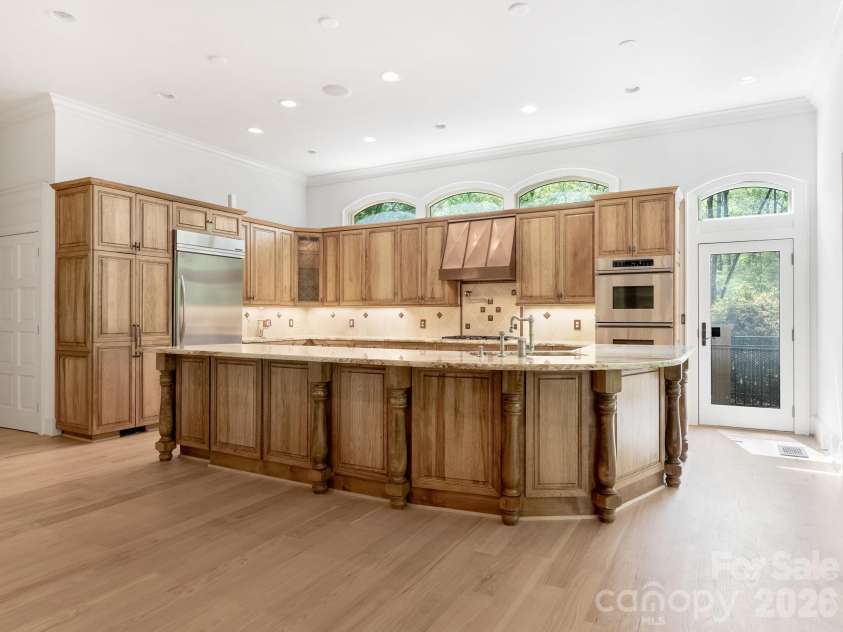 9505 Greyson Ridge Drive, Charlotte, NC 28277.  MLS# CAR4355781, YatesRealty ID 17855. Kitchen 