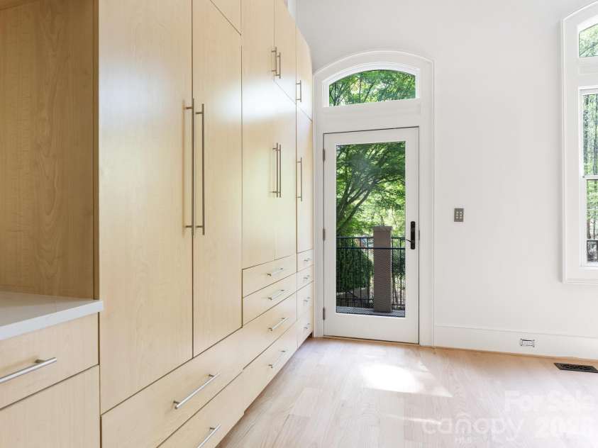 9505 Greyson Ridge Drive, Charlotte, NC 28277.  MLS# CAR4355781, YatesRealty ID 17855. Laundry Room 