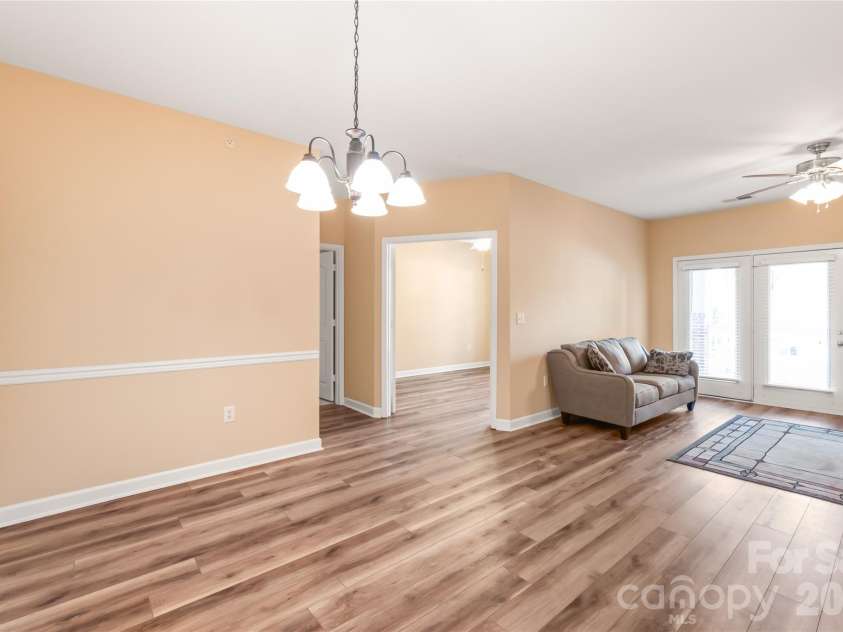 16439 Golden River Lane, Charlotte, NC 28277.  MLS# CAR4360142, YatesRealty ID 17856. Dining Area