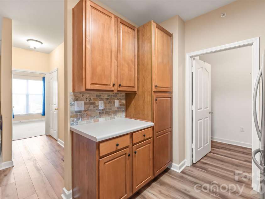 16439 Golden River Lane, Charlotte, NC 28277.  MLS# CAR4360142, YatesRealty ID 17856. Kitchen