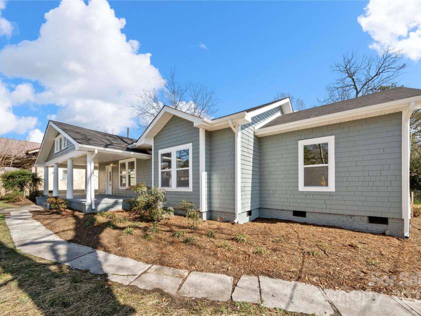 167 Saluda Street, Chester, SC 29706.  MLS# CAR4232529, YatesRealty ID 17857. 