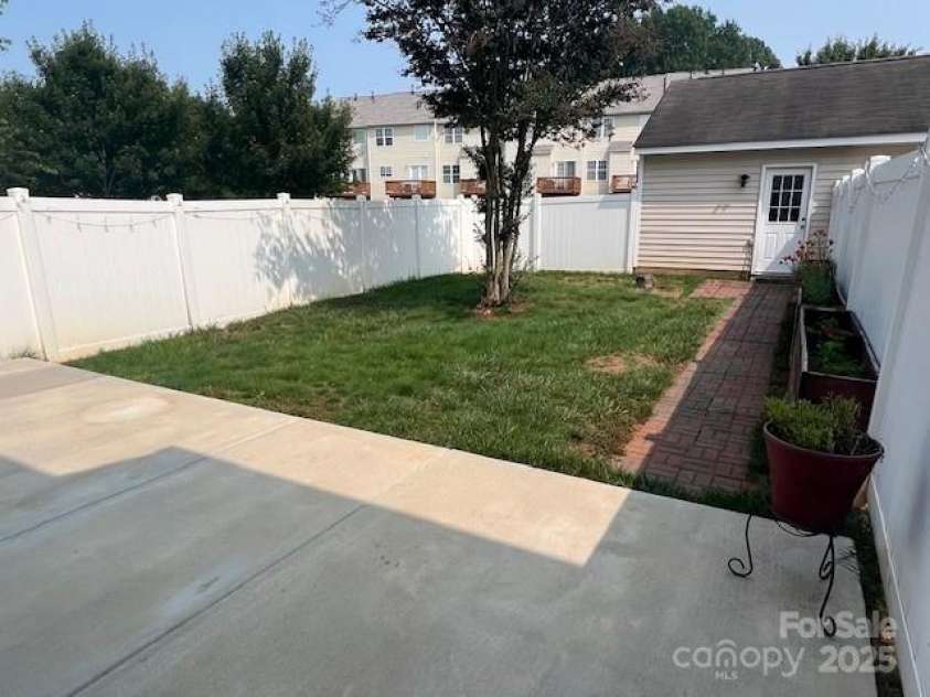 12378 Swan Wings Place, Huntersville, NC 28078.  MLS# CAR4267446, YatesRealty ID 17858. 