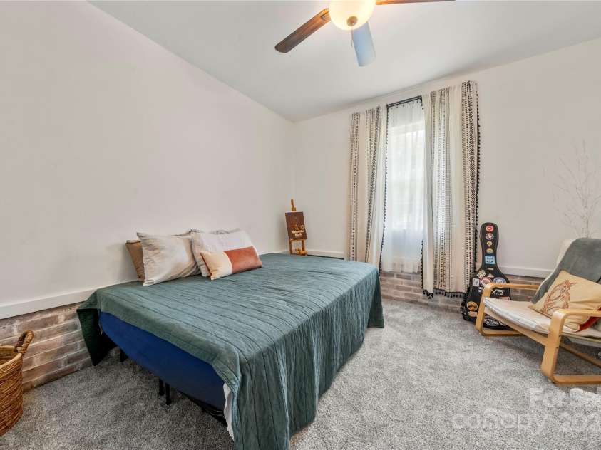 1116 Juniper Street, Kannapolis, NC 28081.  MLS# CAR4267087, YatesRealty ID 17859. 