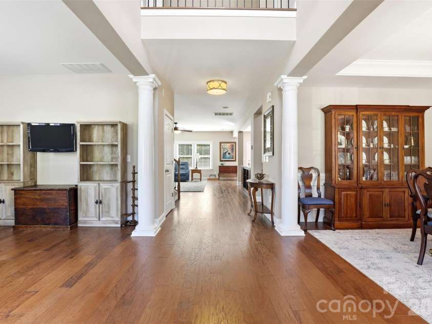 2020 Madeira Circle, Waxhaw, NC 28173.  MLS# CAR4370388, YatesRealty ID 17859. 