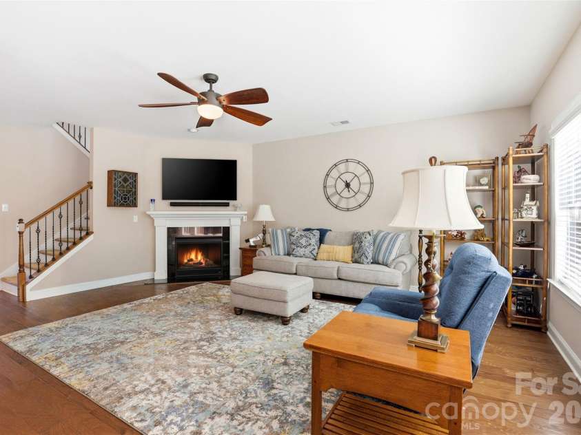 2020 Madeira Circle, Waxhaw, NC 28173.  MLS# CAR4370388, YatesRealty ID 17859. 