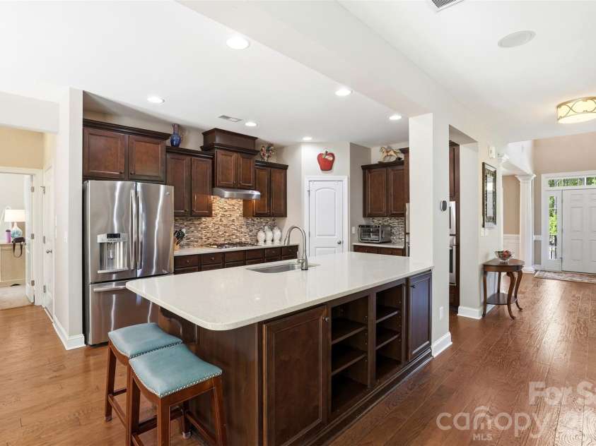 2020 Madeira Circle, Waxhaw, NC 28173.  MLS# CAR4370388, YatesRealty ID 17859. 