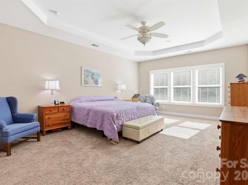 2020 Madeira Circle, Waxhaw, NC 28173.  MLS# CAR4370388, YatesRealty ID 17859. 