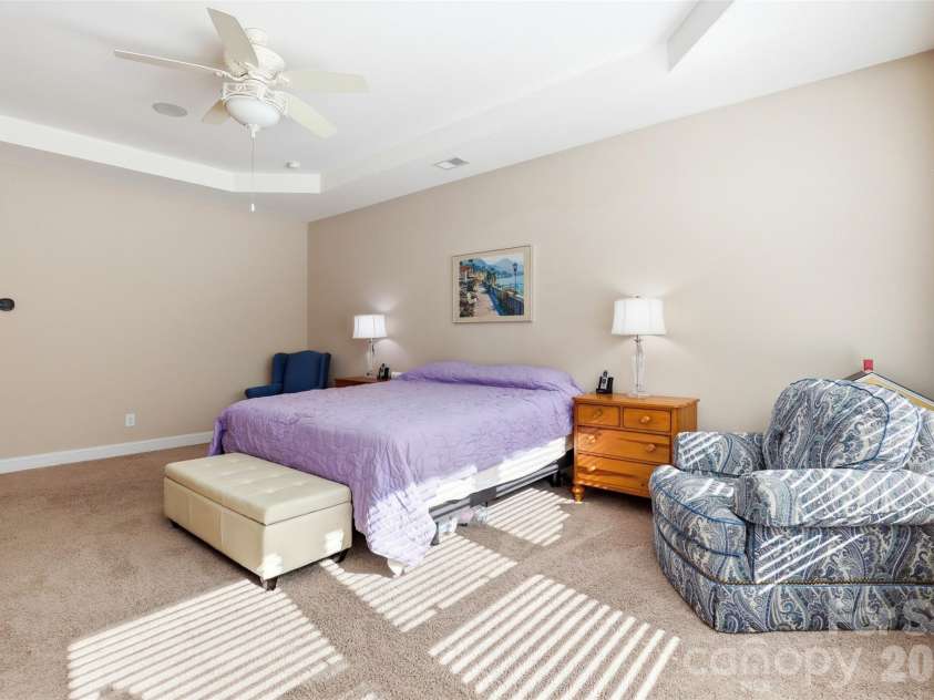 2020 Madeira Circle, Waxhaw, NC 28173.  MLS# CAR4370388, YatesRealty ID 17859. 