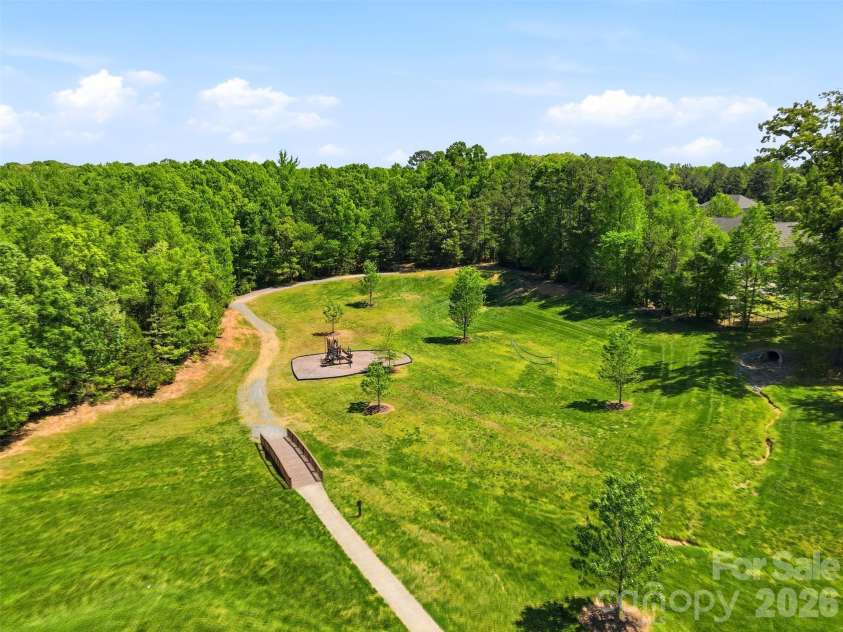 2020 Madeira Circle, Waxhaw, NC 28173.  MLS# CAR4370388, YatesRealty ID 17859. 