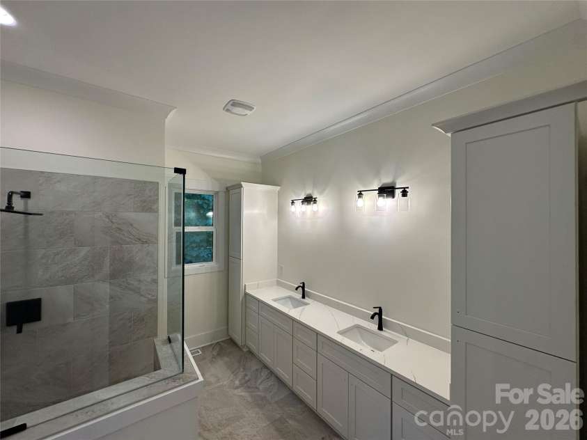 0 White Oaks Road, Mooresville, NC 28115.  MLS# CAR4330945, YatesRealty ID 1786. MASTER BATH