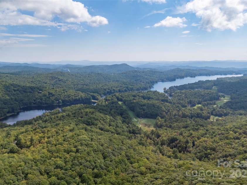 341 Mills Creek Point, Lake Toxaway, NC 28747.  MLS# CAR4286534, YatesRealty ID 1786. 