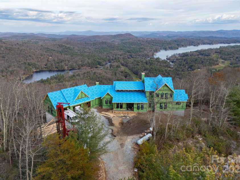 341 Mills Creek Point, Lake Toxaway, NC 28747.  MLS# CAR4286534, YatesRealty ID 1786. 